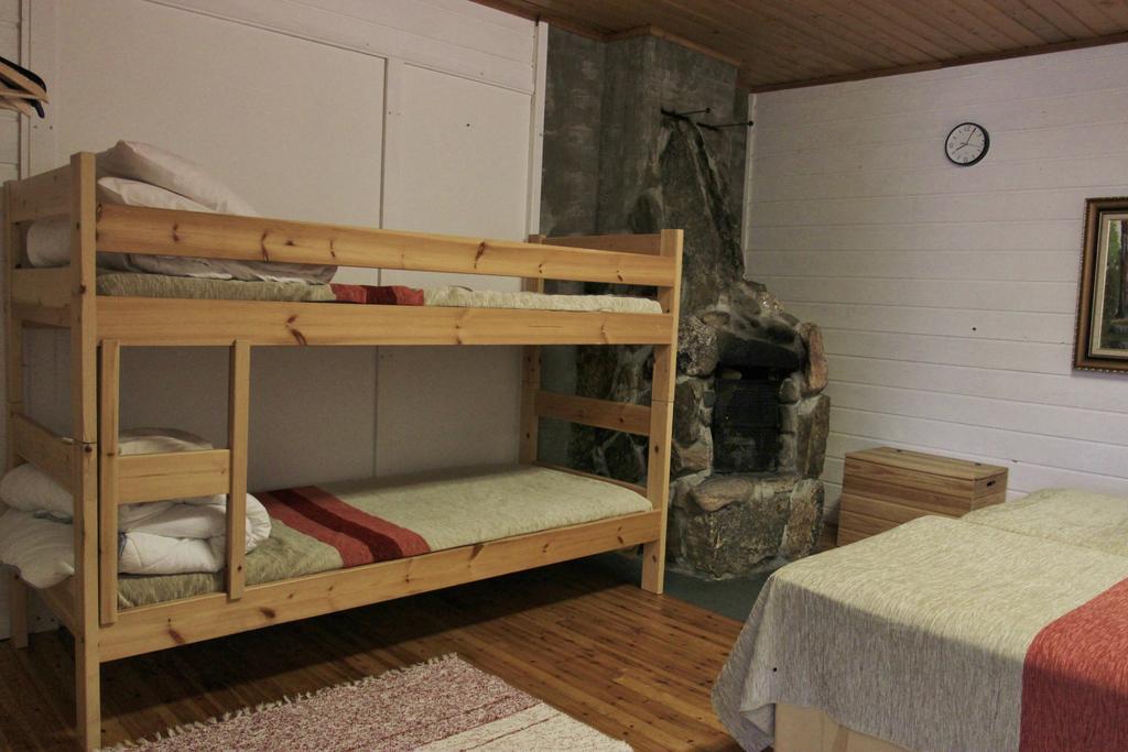 Kelotin Rantamajat Otel Leppäjärvi Oda fotoğraf